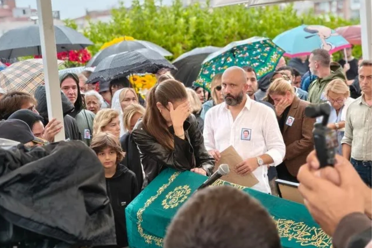 cansiz bedeni marmara denizinden cikarilan is insani halit yukay son yolculuguna ugurlandi 1 KeRB28zM