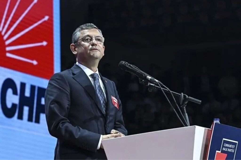 chp lideri ozgur ozel kurultay oncesi eski genel baskanlari telefonla aradi kk31cFMH