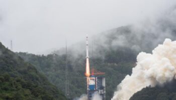 cin deneme ve yorunge testlerinde kullanilan siyan sinifi iki test uydusunu firlatti RmHRFy4d