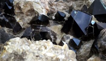 cin istihbarati bazi kritik minerallerin ulkeden kacirilma girisimlerine yonelik uyari yapti Hs6VBv17