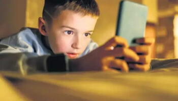 cocuklarin sosyal medya bagimliligini onlemek icin 12 yasindan once internet kullanimi sinirlandirilmali 5qugMEn2