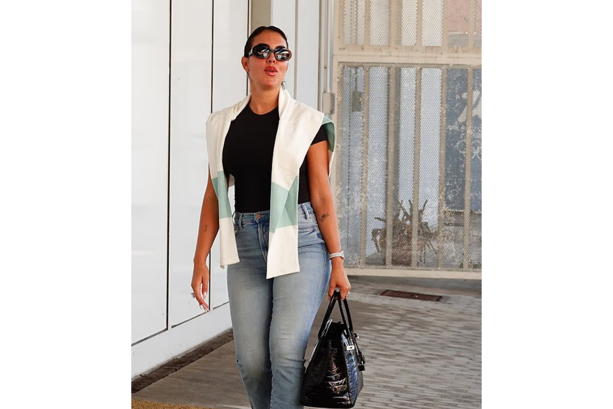 cristiano ronaldonun nisanlisi georgina rodriguez pirlanta yuzugunu gostermeye doyamadi 1 OaUR8FKL