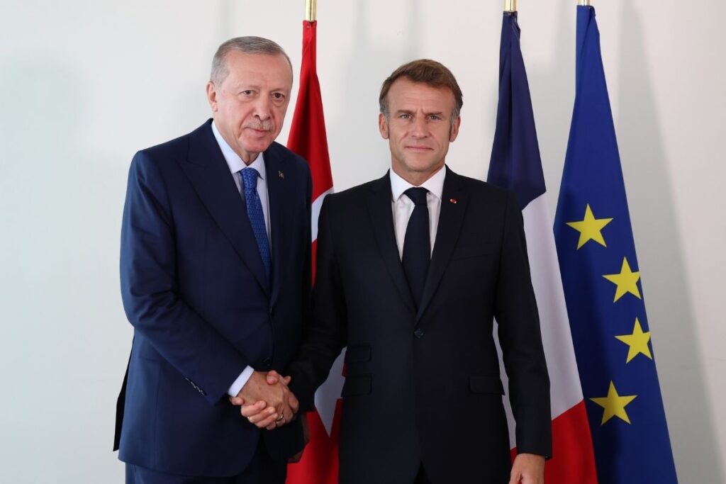 cumhurbaskani erdogan fransa cumhurbaskani macronla gorustu ab ile iliskileri ilerletme mesaji verdi G9uBPSL6