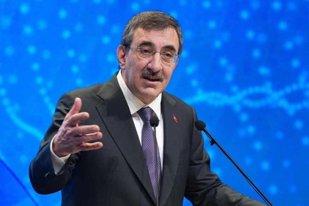 cumhurbaskani yardimcisi cevdet yilmaz buyume verilerini degerlendirdi turkiye 2025 verileriyle yuksek gelirli ulkeler arasina OUy3Tegx