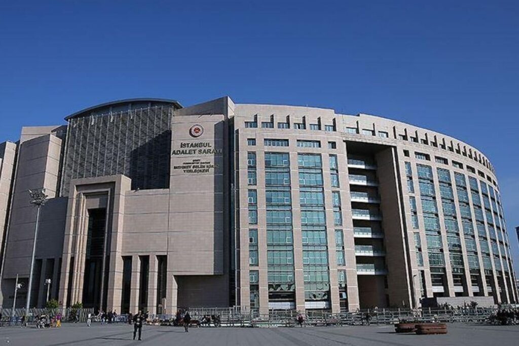 cumhuriyet savcisi ercan kayhan bir restoranda ugradigi saldiri sonucu olduruldu OpL5Vy2Z