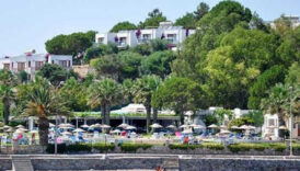 datcadaki zarbun sitesinin kurucusu clup datca tatil koyunun eski sahiplerinden erdinc zarbun hayatini kaybetti b6v4ibFG
