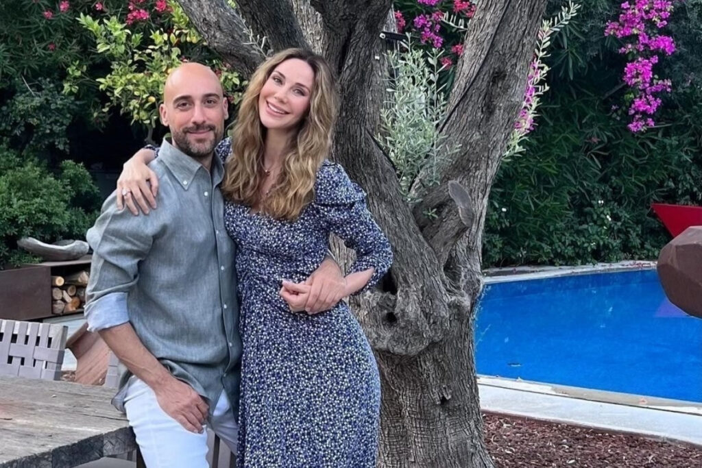 demet sener 4 yillik askindan ayrildi imAI8cON