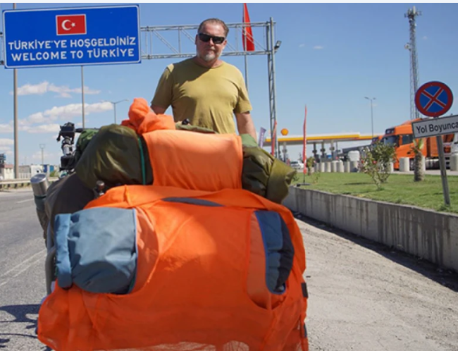 dunyayi yuruyerek gezen ingiliz gezgin karl bushby turkiyeyi bastan basa gecti 0