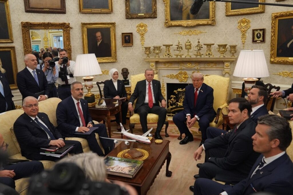 erdogan ve trumpin beyaz saraydaki gorusmesinde 10 kritikkonumasada wNXaXJxq