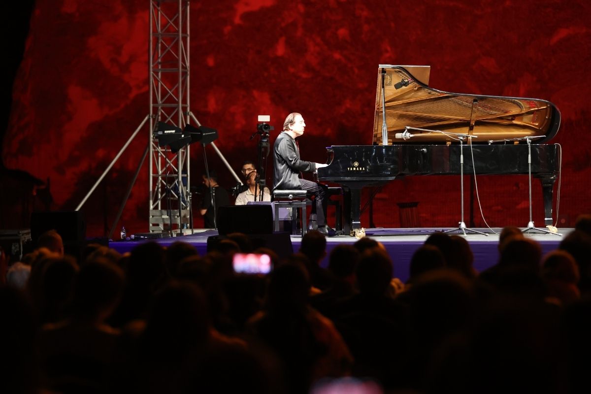 fazil say ve nakamura hayato kapadokyada ayni sahnede bulustu 0 GpQVN8uv