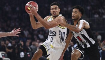 fenerbahce beko besiktas gaini yenerek cumhurbaskanligi kupasini kazandi QfCAijTN