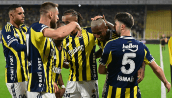 fenerbahce super ligde nefes aldi antalyaspor engelini 2 golle asti Osw1uqFO