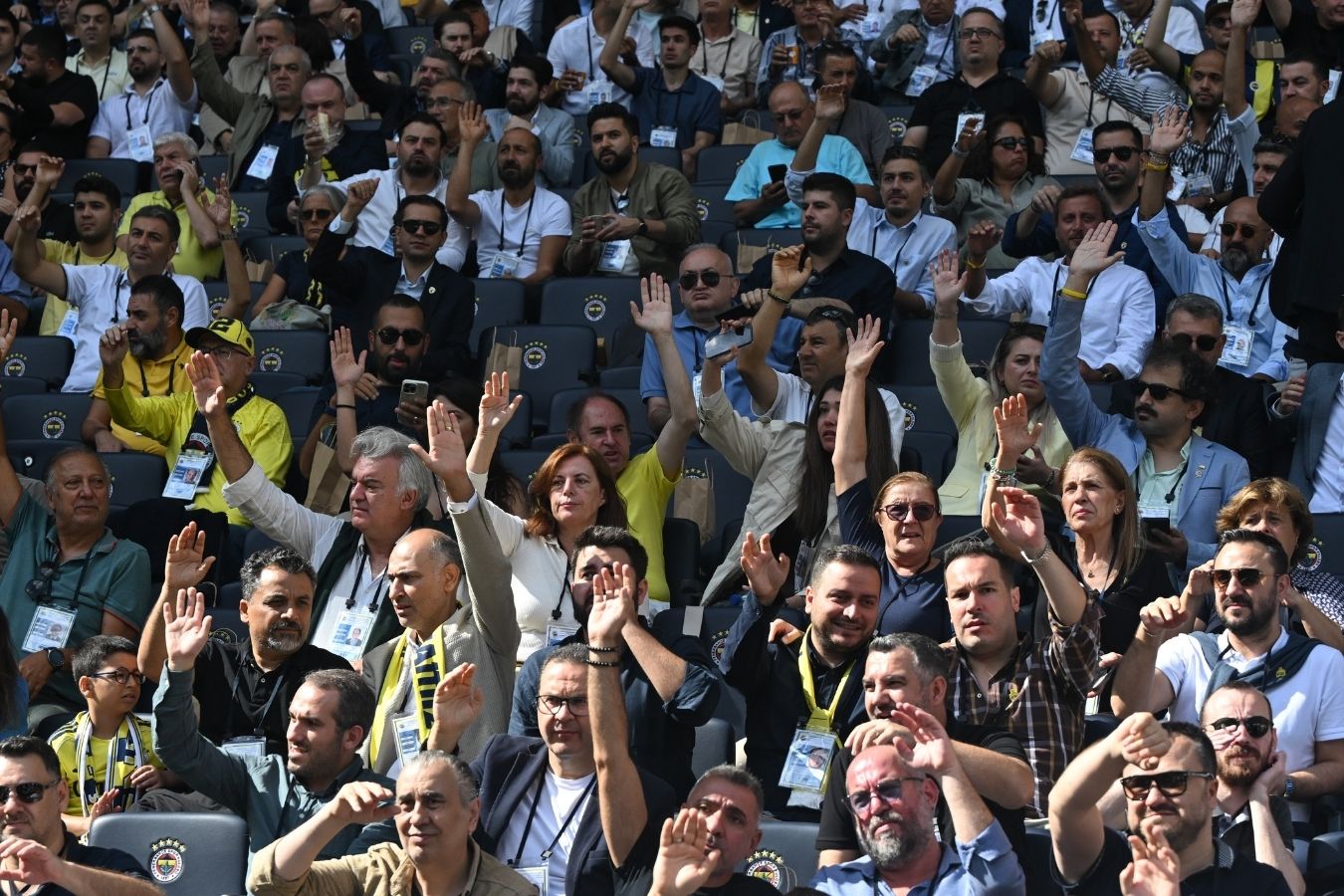 fenerbahcenin toplam borcu ortayacikti kongrede gergin anlar da yasandi 0