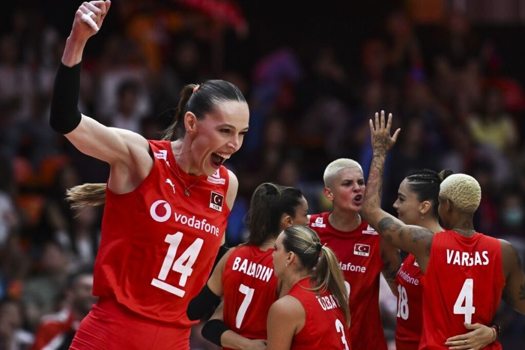 filenin sultanlari dunya voleybol sampiyonasinda abdyi yendi yari finale yukselerek tarih yazdi lwlQtLHH