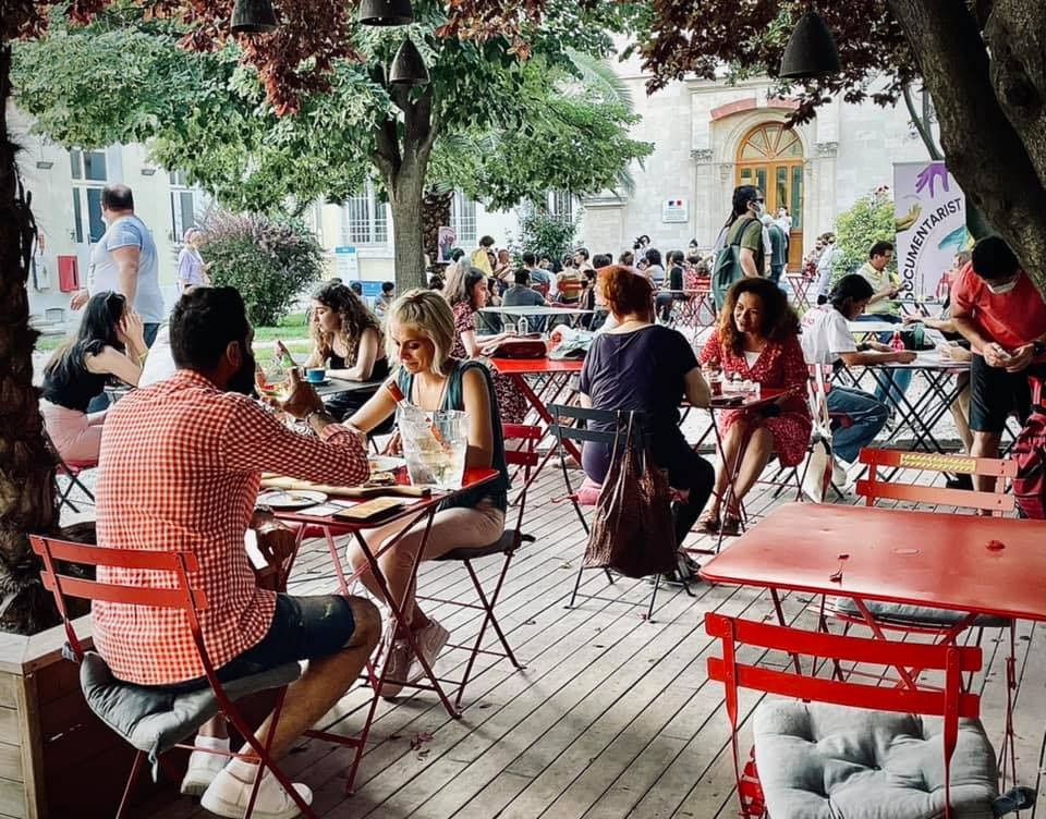 fransa istanbul baskonsoloslugu ile sozlesmesini feshettigi kafe isletmecisi arasindaki dava diplomatik kriz cikartti 0 DKbOLjcQ