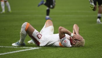 galatasaray sampiyonlar ligine 5 1lik eintracht frankfurt yenilgisiyle basladi iYK1DZMv