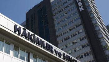 hakimler ve savcilar kurulu uyeligi icin basvuru sureci basladi ncTYalNH