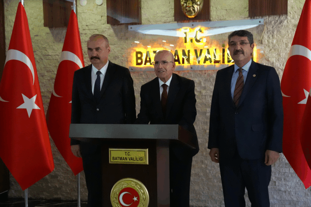 hazine ve maliye bakani mehmet simsek batman valiligini ziyaret etti YghjLFBw
