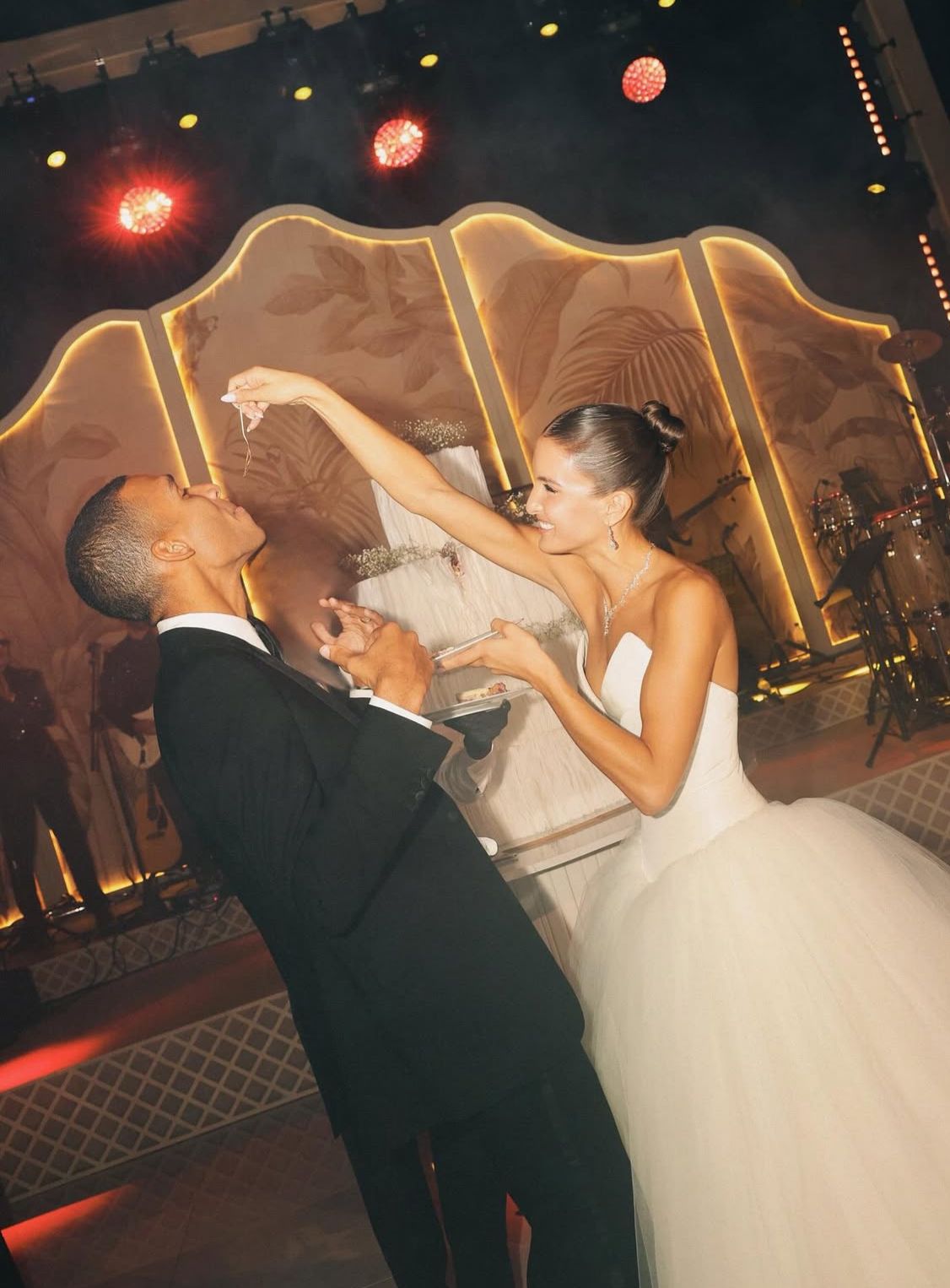 ilk goruste ask yillar boyu saklanan mektup ve mutlu son unlu raket f lix auge UTtQhrCa