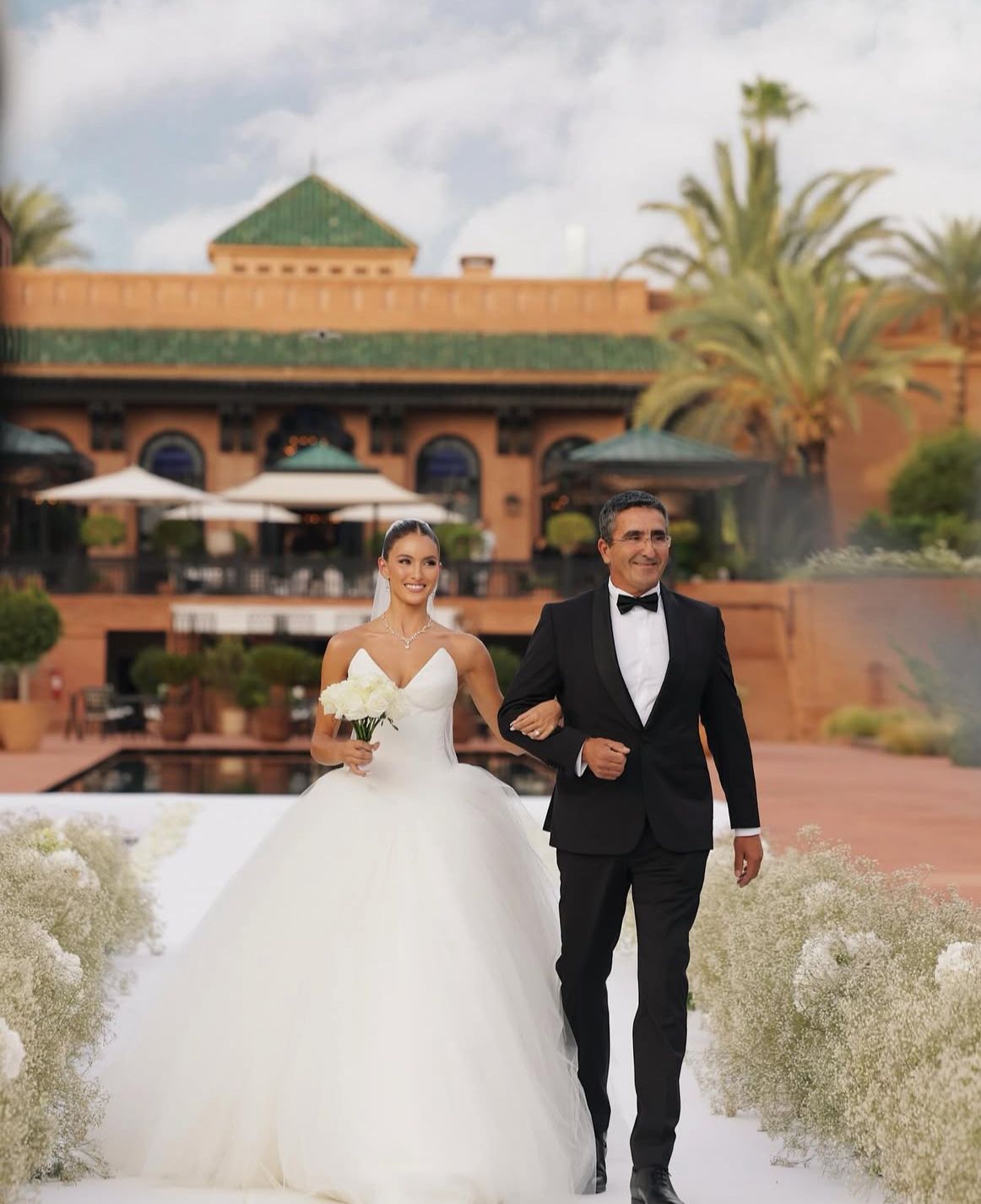 ilk goruste ask yillar boyu saklanan mektup ve mutlu son unlu raket f lix auge VkpXfRXv