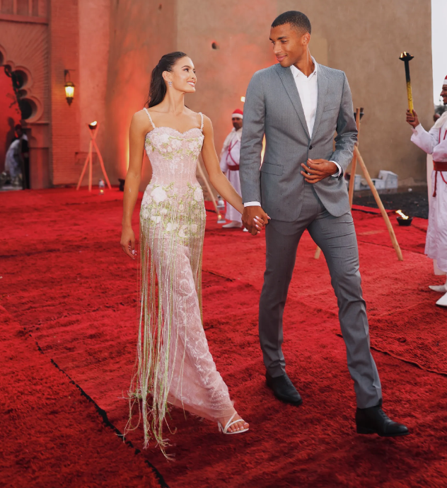 ilk goruste ask yillar boyu saklanan mektup ve mutlu son unlu raket f lix auge gDuNVh2q