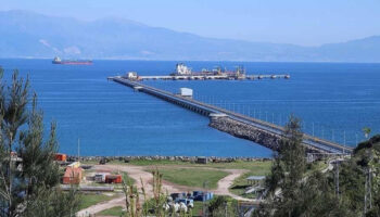 irakin petrolu irak ile ikyb anlasmasi uzerine 18 yil sonra saat 0707de yeniden ceyhana DeZcFcra