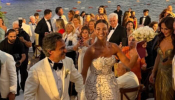 is dunyasinin onde gelen isimleri bodrumda bulustu moris kohen ve pinar haciarifoglu 550 kisilik PHvVARkO