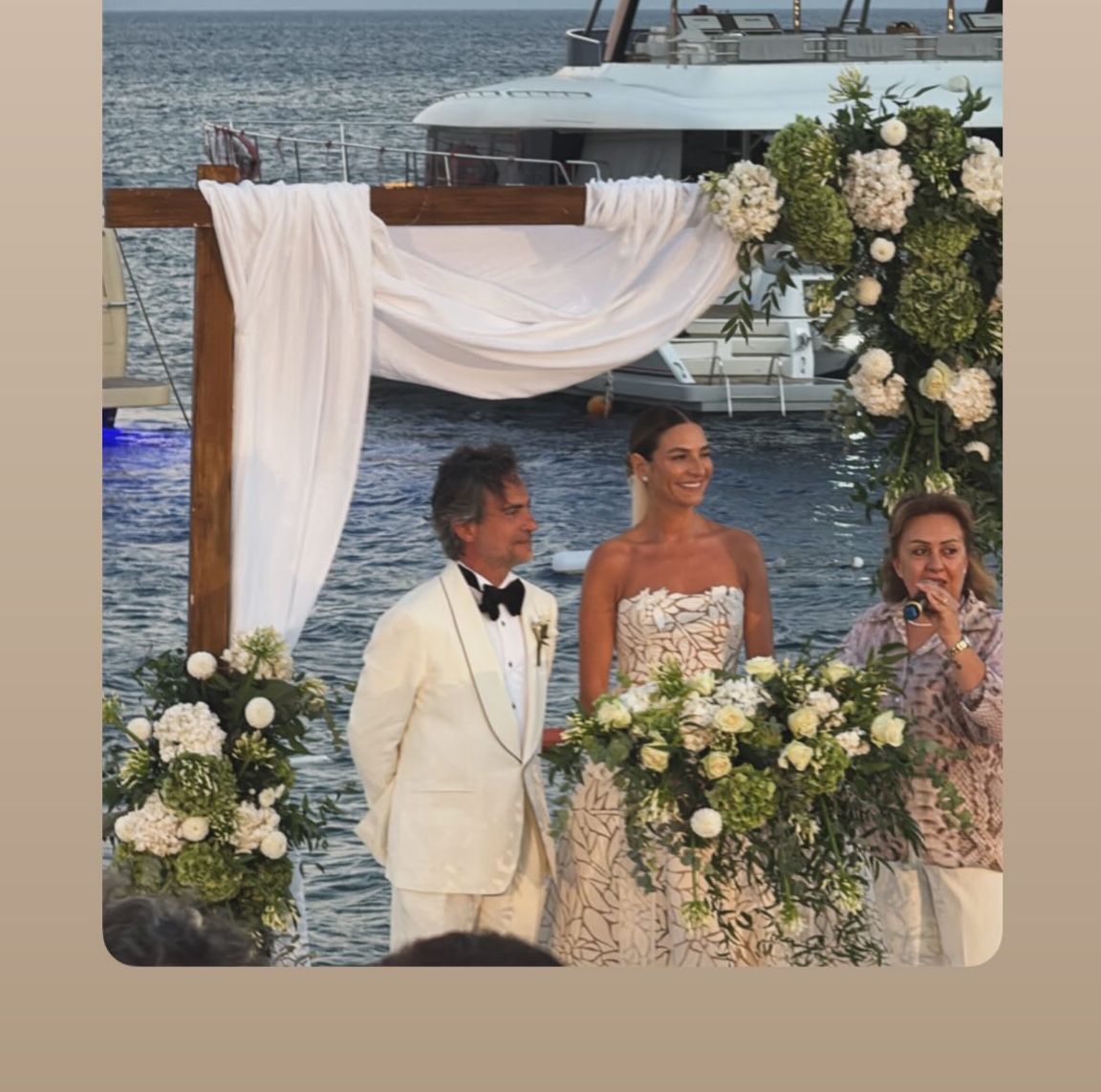 is dunyasinin onde gelen isimleri bodrumda bulustu moris kohen ve pinar haciarifoglu 550 kisilik sS59LkZE