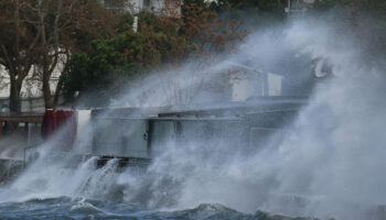 istanbul dahil marmara bolgesinde bulunan 6 il icin firtina uyarisi 7yXyuCcP