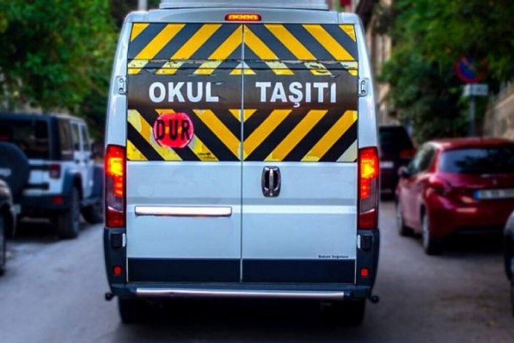 istanbulda servis ucretlerine zam talebi en kisa mesafe 3 bin 800 lira olabilir qDPqOzI4