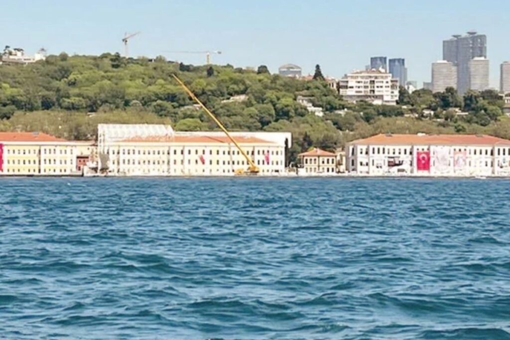 kabatas erkek lisesi ogrencileri saray yurduna kavustu FmCezYYY