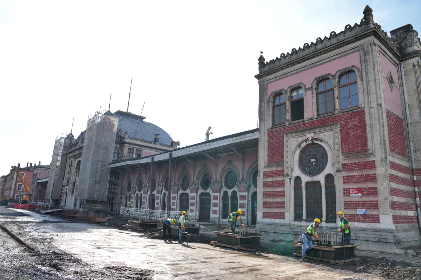 kultur ve turizm bakani mehmet nuri ersoy sirkeci garinda restorasyonun basladigini acikladi otel ya L34XGjdI