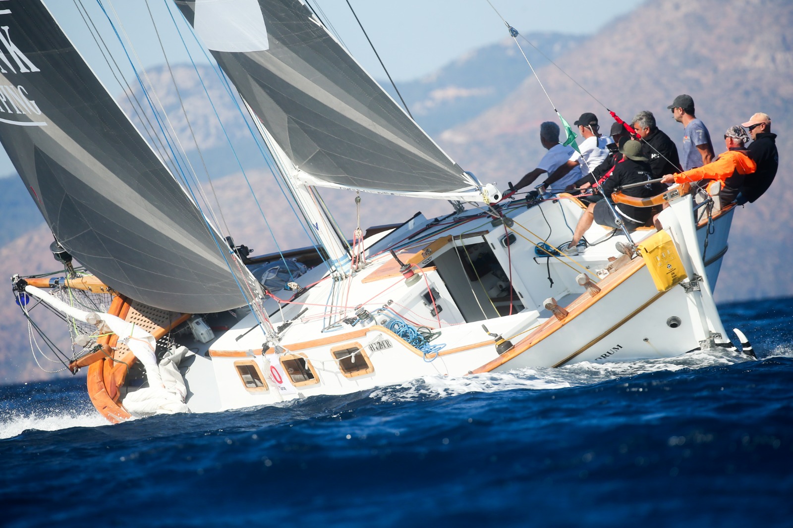 maximiles black the bodrum cup 37nci kez basliyor 200 tekne 2 bin yelkenci bodrumda Y3TukR8t