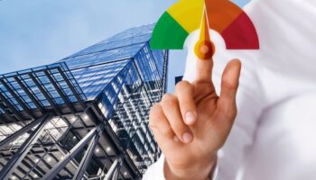 merkez bankasi indirim surecini surdururken bankalarin kredi faizlerindeki cekinceleri yatirimlari erteliyor mt7sQkI5