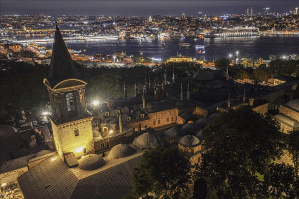 milli saraylara bagli topkapi sarayinda gece turlari yarin gece sona eriyor xd38ePej