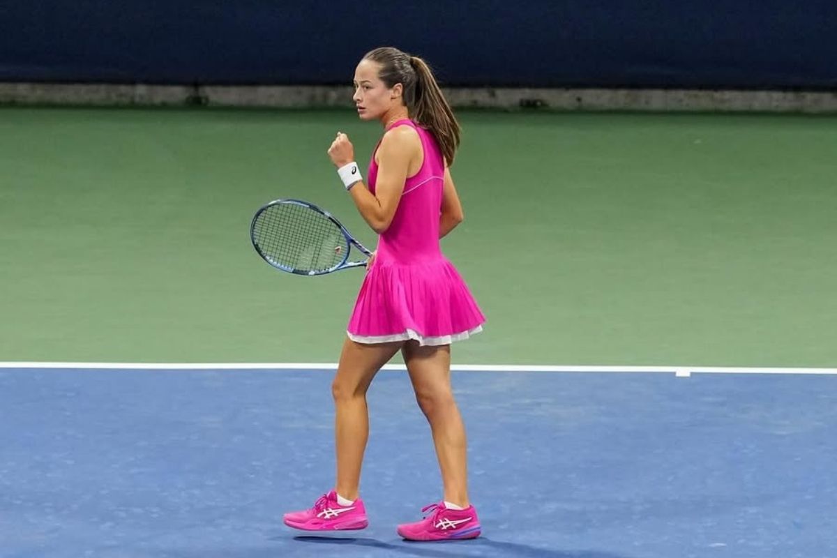 milli sporcu zeynep sonmez cin acik tenis turnuvasinda 3uncu tura yukseldi 0 YHH5TKhd