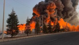 nigde osbdeki ambalaj fabrikasinda yangin cikti OebESNZV