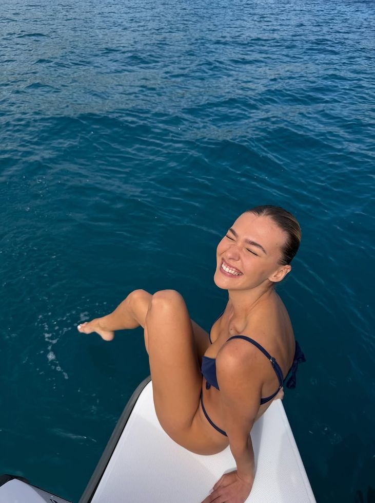 oyuncu melisa dongelin yaz sonu monako tatili keyfi 0 vUIKNgti