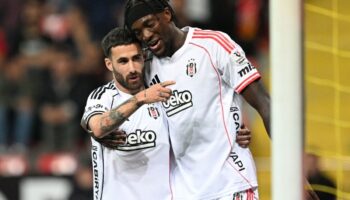 rafa silva hat trick yapti besiktas kayserisporu 4 0 yendi VbZAiyZp