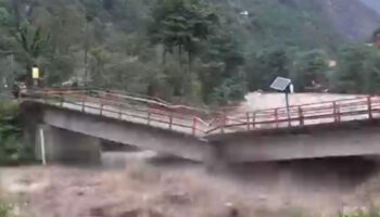 rizede saganak yagis hayati olumsuz etkiliyor 4CDxFqSq