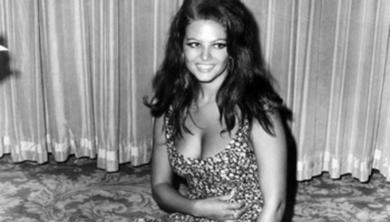 sinemanin efsanelerinden claudia cardinale 87 yasinda hayatini kaybetti uI8gEXxF