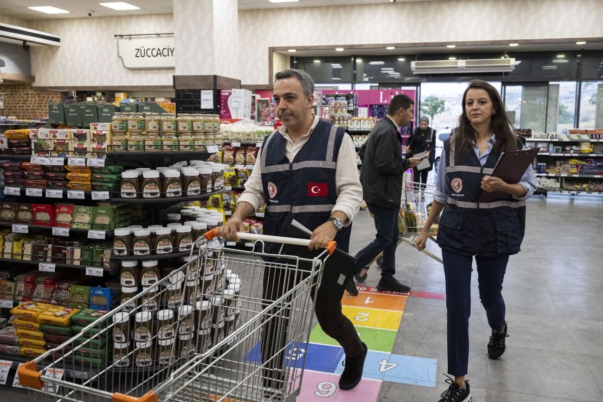 ticaret bakanligi ekipleri yurt genelinde marketlere denetimlerini siklastirdi 2 QHSSgEdh