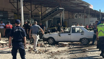 toplama halinde patlama 1 olu 3 yarali ZpJ4XAW8