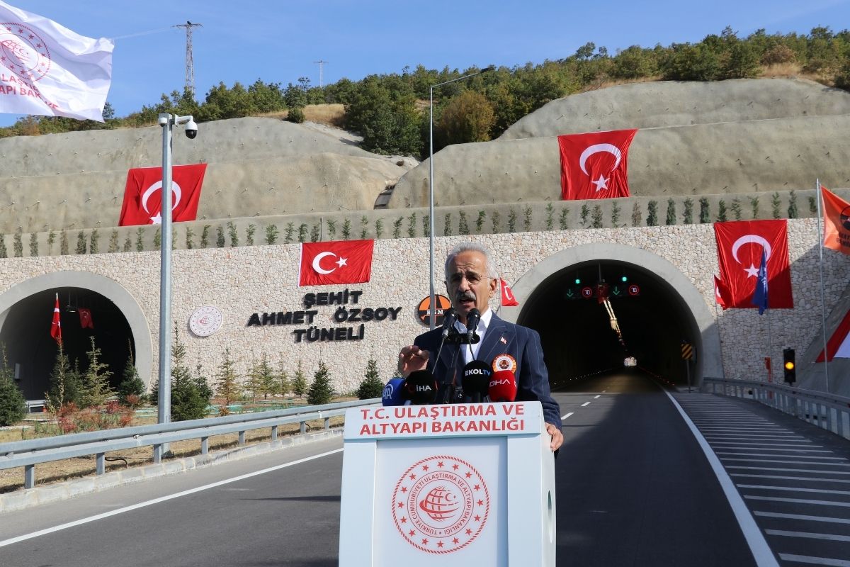 ulastirma bakani abdulkadir uraloglu amasyada varyant ve tunel acilisi yapti zorlu cografyalarda konforlu ulasim BvgYj2ip