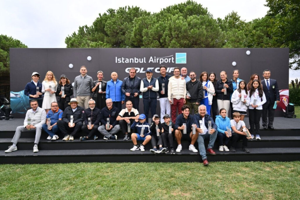 unlu patronlar istanbulda golf turnuvasinda bulustu uS7VkOw1