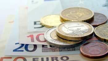 wall streetin onde gelen bankalarindan carpici euro tahmini ZTPR3eUE