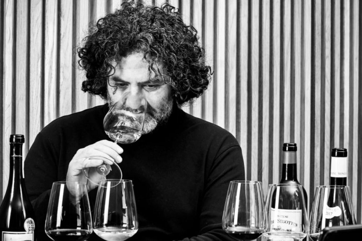 adanali master sommelier isa bal kapisindan cevrildigi londranin en luks bolgelerinden mayfairdeki the mete