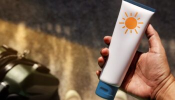 avustralyada 18 gunes kremi markasinin uretimi ya da satisina durdurma karari geldi 4Nt3Eidn