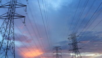 cesitli illerdeki bazi tasinmazlar enerji iletim hatlari ve dogal gaz uretim faaliyetleri icin acele uVl33hrt