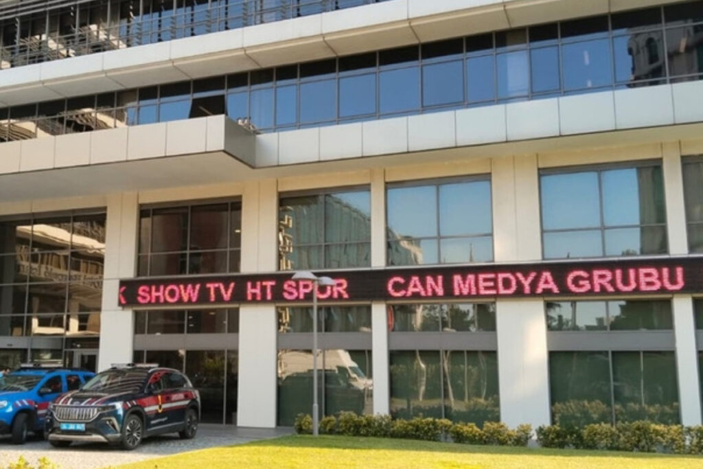 ciner grubundan can holding aciklamasi medya grubunun satisi disinda hicbir iliskimiz yok TUwAm4LN